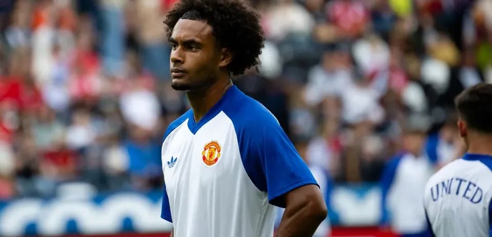 Игрок Manchester United на разминке перед матчем