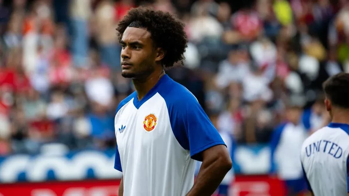 Игрок Manchester United на разминке перед матчем