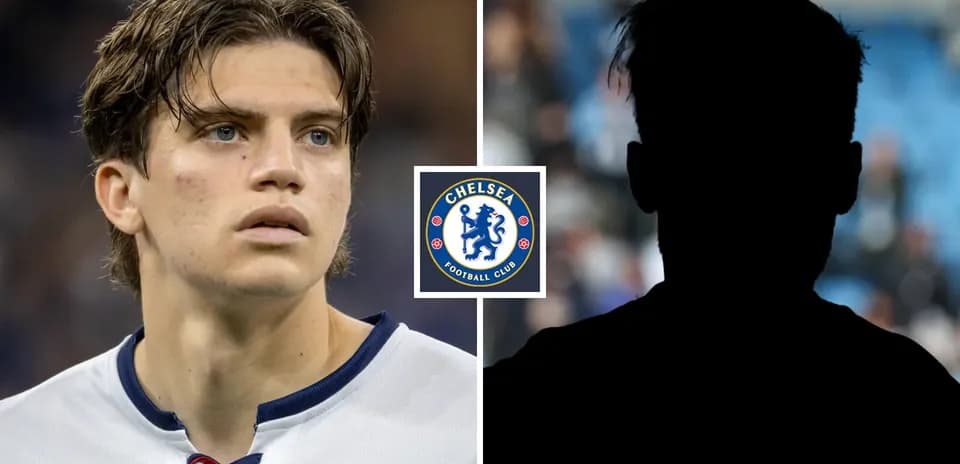 Игрок Chelsea на фоне силуэта другого человека