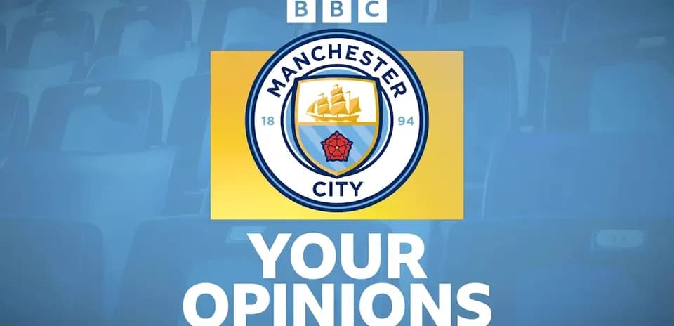 Логотип Manchester City на фоне стадиона