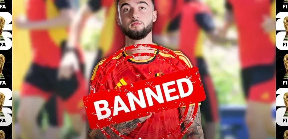 Игрок в форме Испании с надписью 'BANNED'