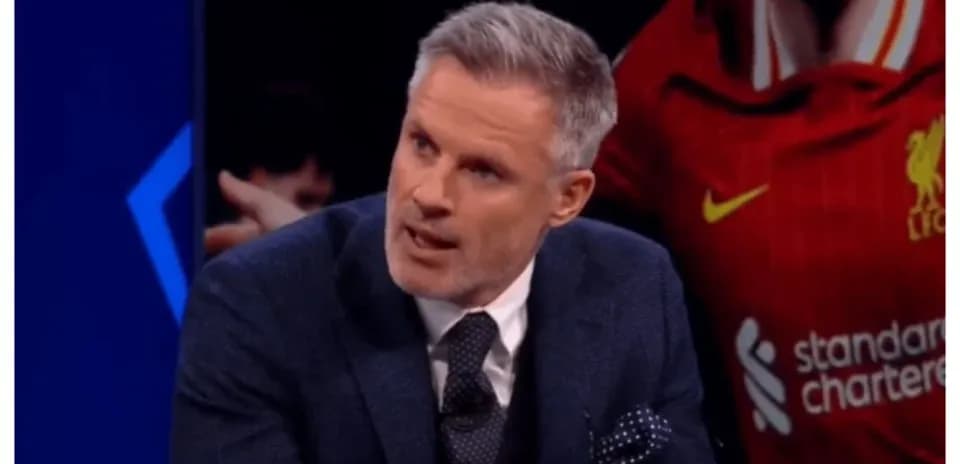 Эксперт обсуждает матч на спортивной программе